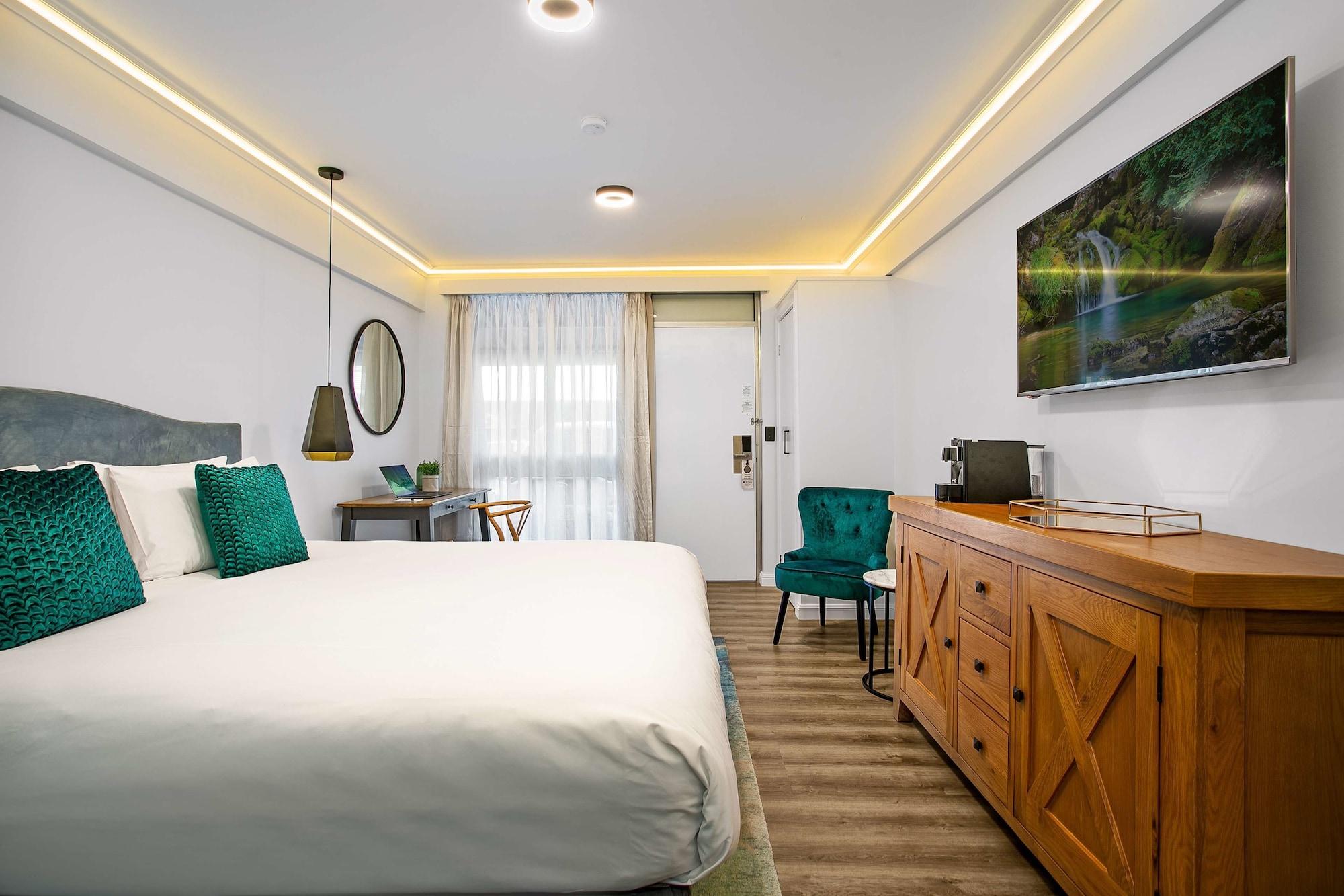 Best Western Sanctuary Inn Тамуърт Екстериор снимка