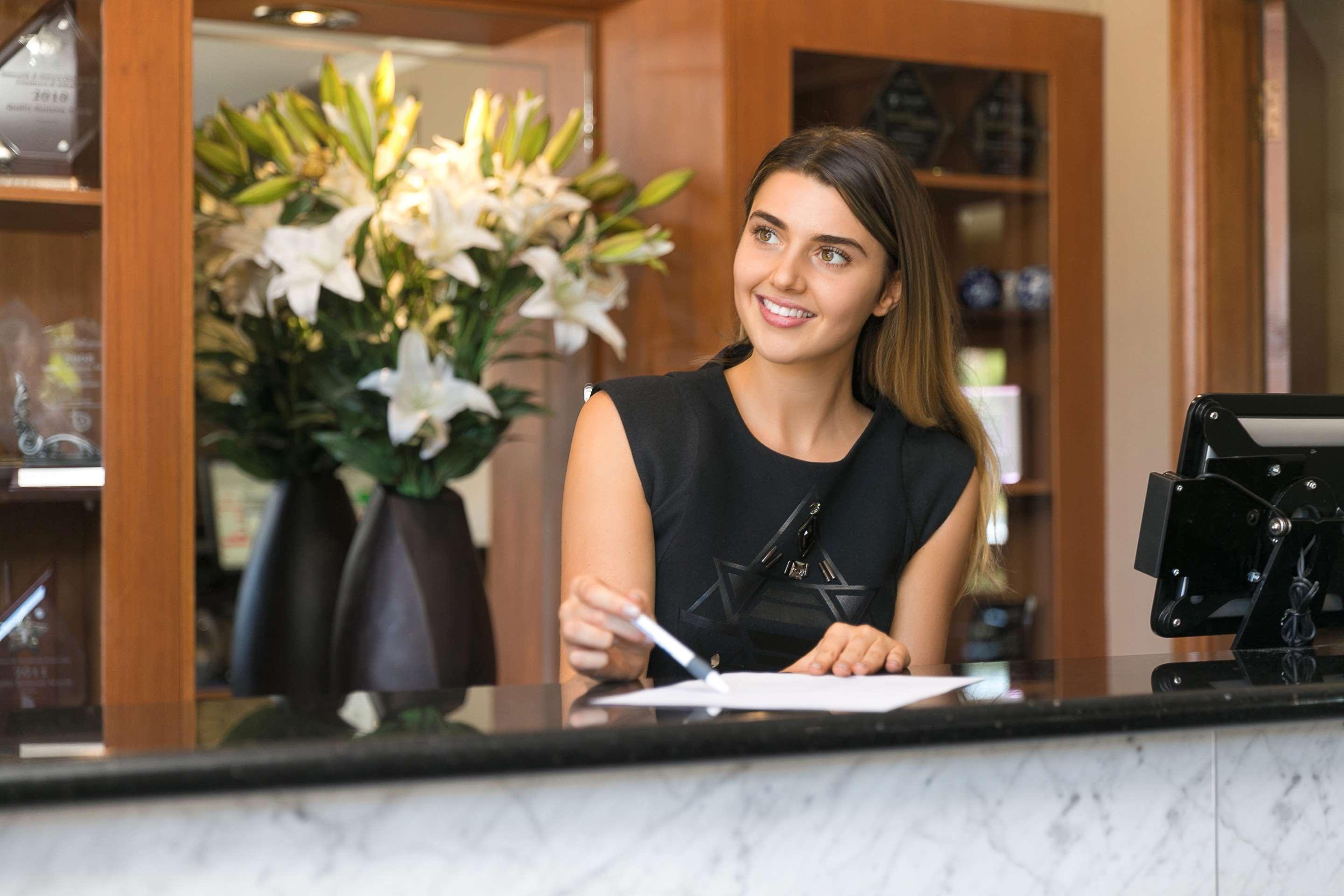Best Western Sanctuary Inn Тамуърт Екстериор снимка