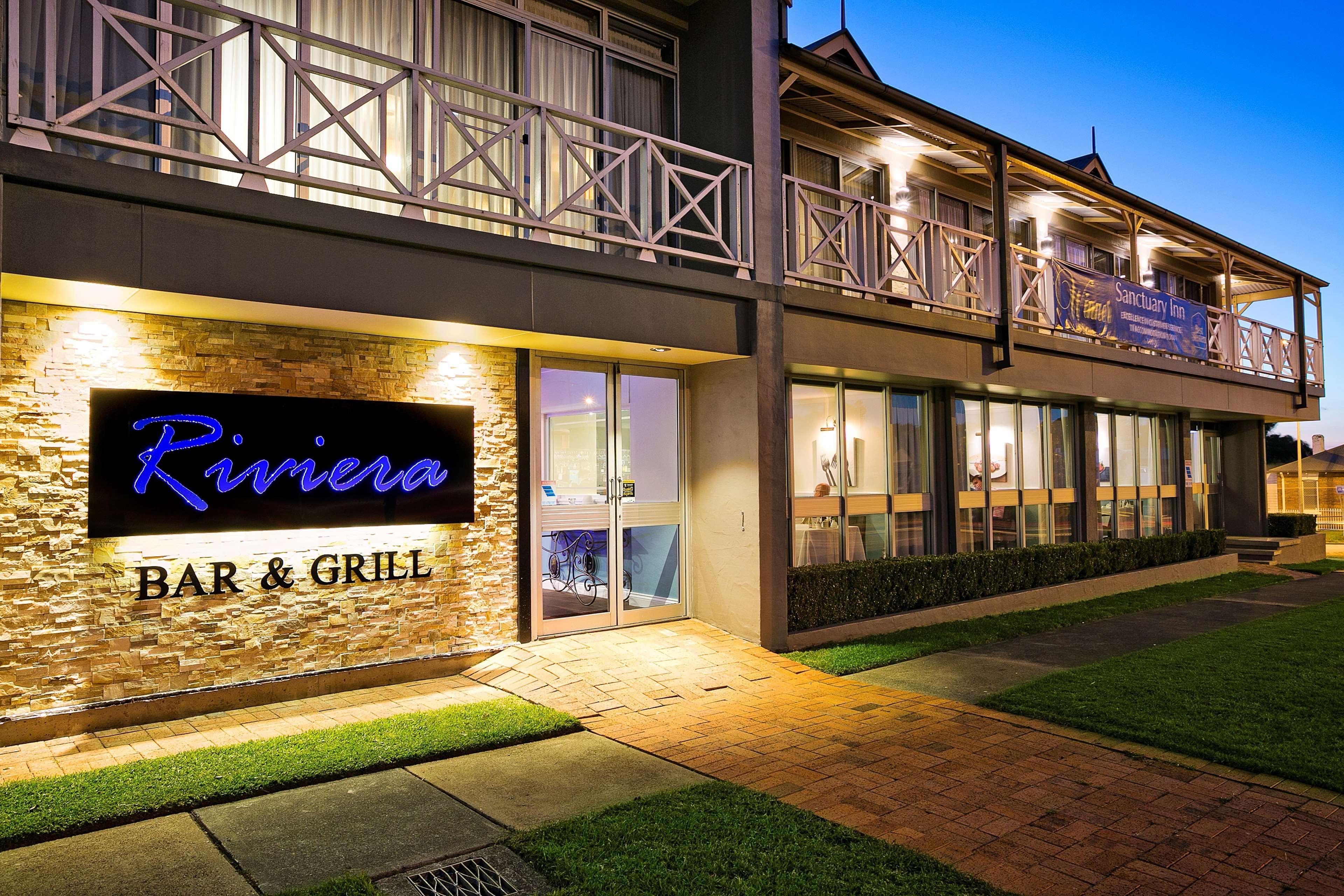 Best Western Sanctuary Inn Тамуърт Екстериор снимка